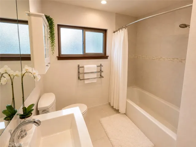 16 Cinnamon Lane, Rancho Palos Verdes, California 90275