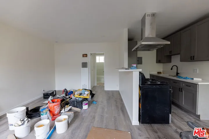 6126 Eleanor Avenue 18, Los Angeles, California 90038