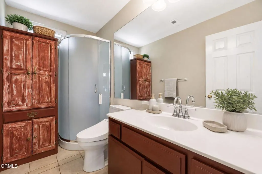 38-web-or-mls-interior-22