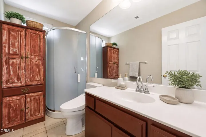 38-web-or-mls-interior-22
