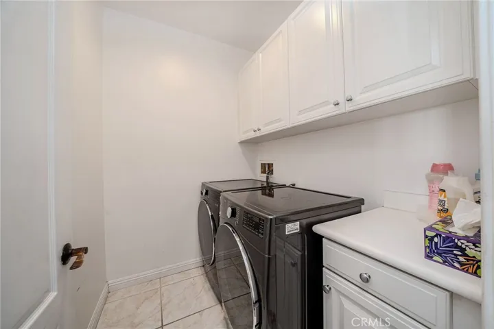 2090 Arnold, Fullerton, California 92833