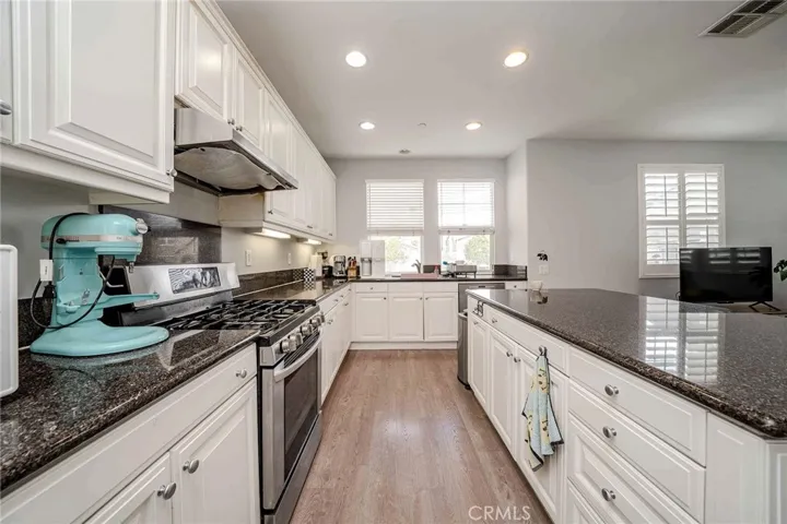 2090 Arnold, Fullerton, California 92833