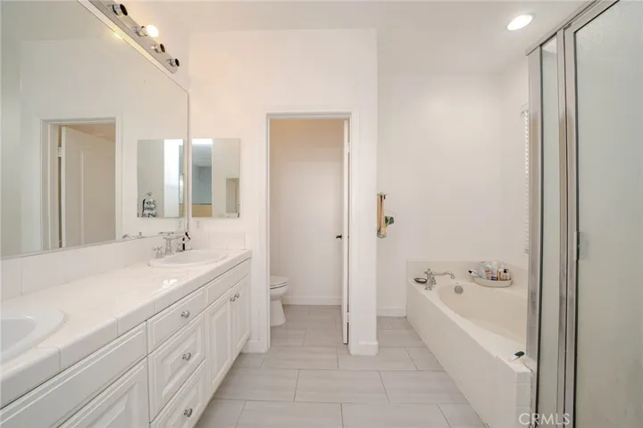 2090 Arnold, Fullerton, California 92833