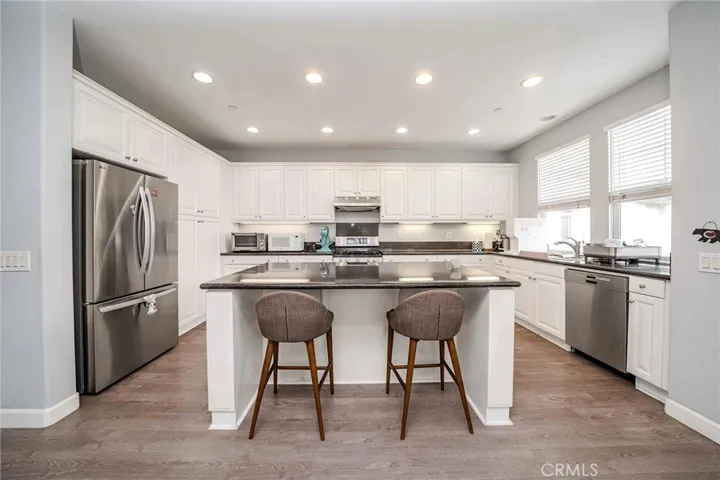 2090 Arnold, Fullerton, California 92833