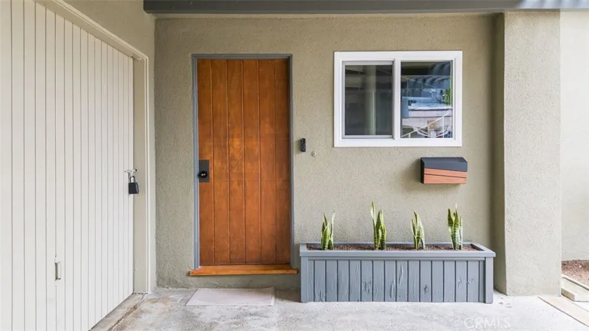 5724 Wish Avenue, Los Angeles, California 91316
