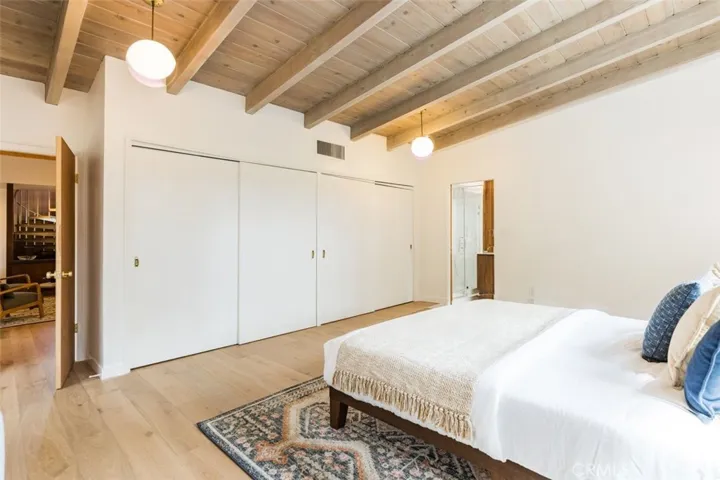 5724 Wish Avenue, Los Angeles, California 91316