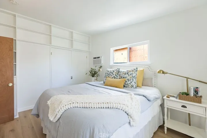 5724 Wish Avenue, Los Angeles, California 91316