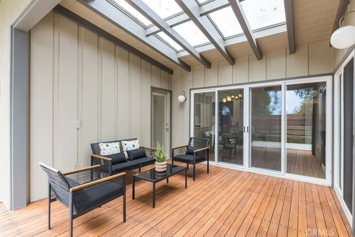 5724 Wish Avenue, Los Angeles, California 91316
