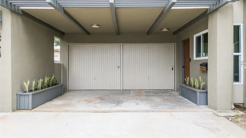 5724 Wish Avenue, Los Angeles, California 91316