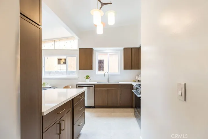 5724 Wish Avenue, Los Angeles, California 91316