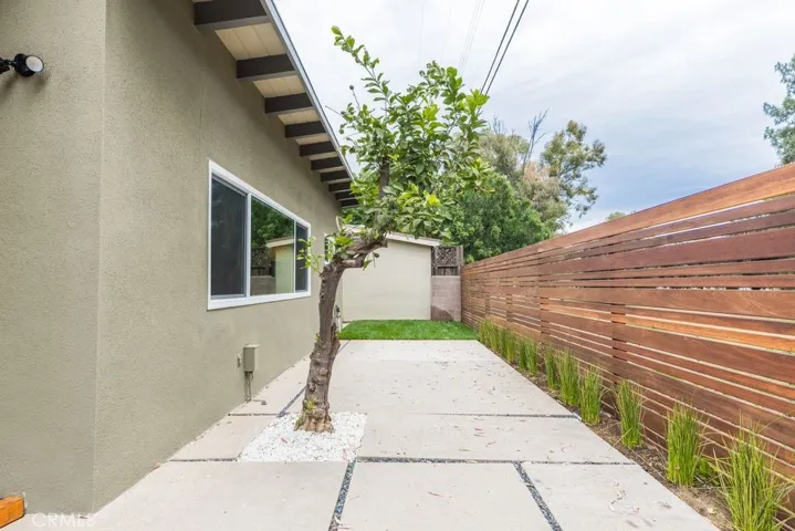 5724 Wish Avenue, Los Angeles, California 91316
