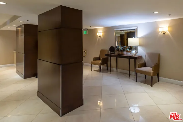 10590 Wilshire Boulevard 704, Los Angeles, California 90024