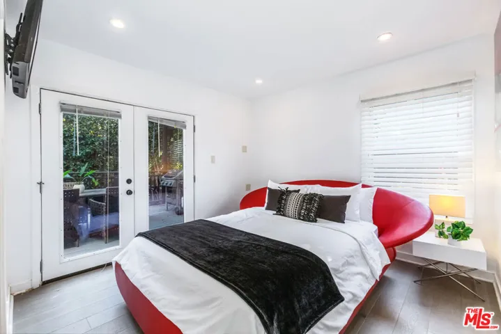 6440 W 87th Place, Los Angeles, California 90045