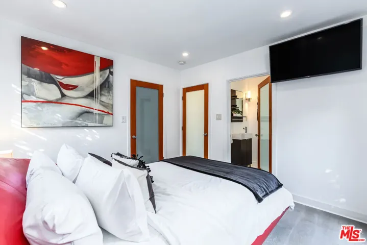 6440 W 87th Place, Los Angeles, California 90045