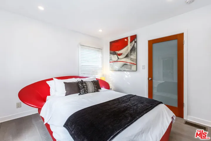 6440 W 87th Place, Los Angeles, California 90045
