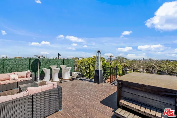 6440 W 87th Place, Los Angeles, California 90045