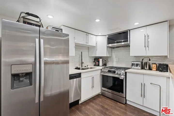 6440 W 87th Place, Los Angeles, California 90045