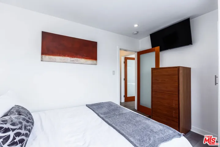 6440 W 87th Place, Los Angeles, California 90045