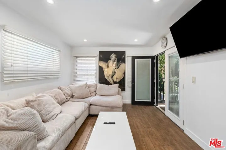 6440 W 87th Place, Los Angeles, California 90045