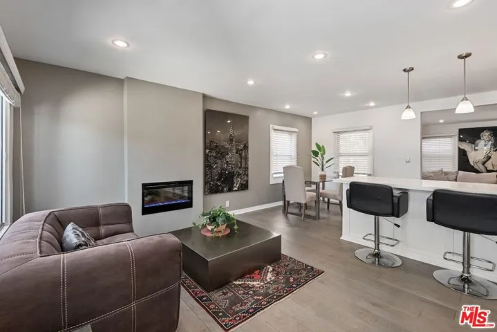 6440 W 87th Place, Los Angeles, California 90045