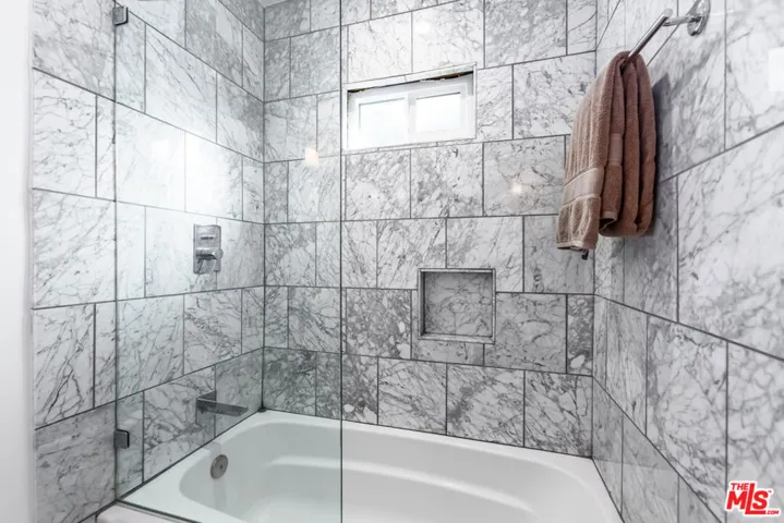 6440 W 87th Place, Los Angeles, California 90045