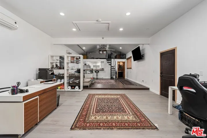 6440 W 87th Place, Los Angeles, California 90045
