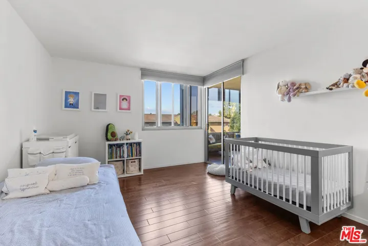 8701 Delgany Avenue 112, Playa Del Rey, California 90293
