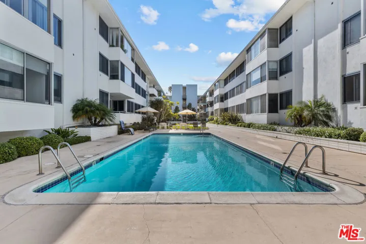 8701 Delgany Avenue 112, Playa Del Rey, California 90293