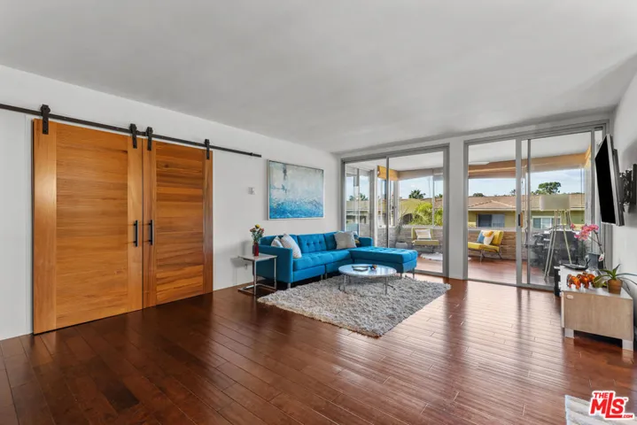 8701 Delgany Avenue 112, Playa Del Rey, California 90293