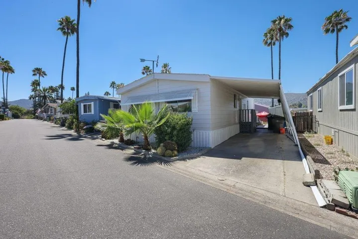 13594 Highway 8 Business 53, Lakeside, California 92040