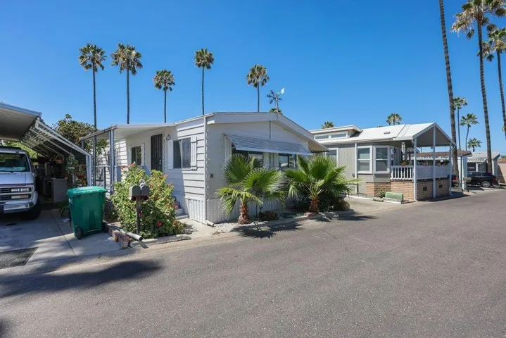 13594 Highway 8 Business 53, Lakeside, California 92040