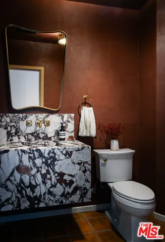 3810 Dixie Canyon Avenue, Los Angeles, California 91423