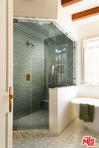 3810 Dixie Canyon Avenue, Los Angeles, California 91423