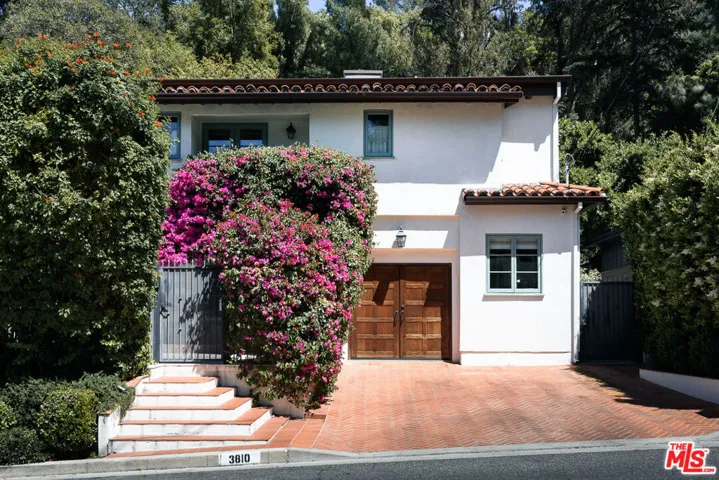 3810 Dixie Canyon Avenue, Los Angeles, California 91423