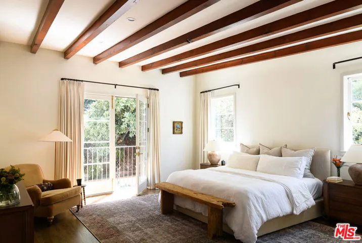 3810 Dixie Canyon Avenue, Los Angeles, California 91423