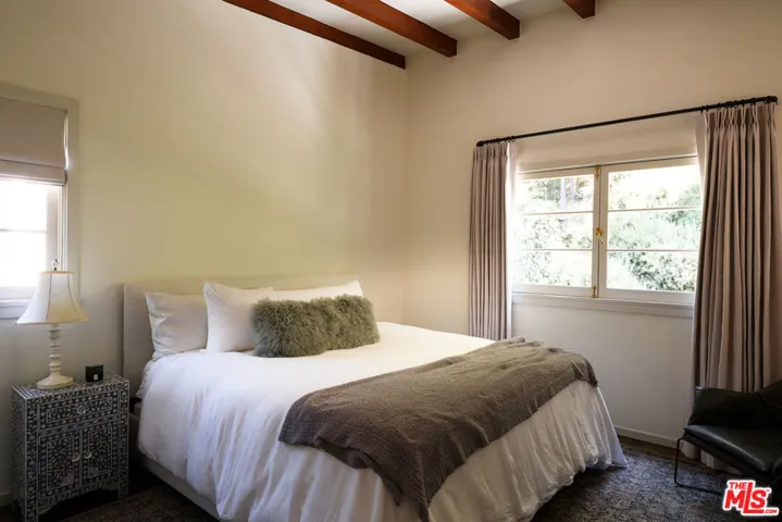 3810 Dixie Canyon Avenue, Los Angeles, California 91423
