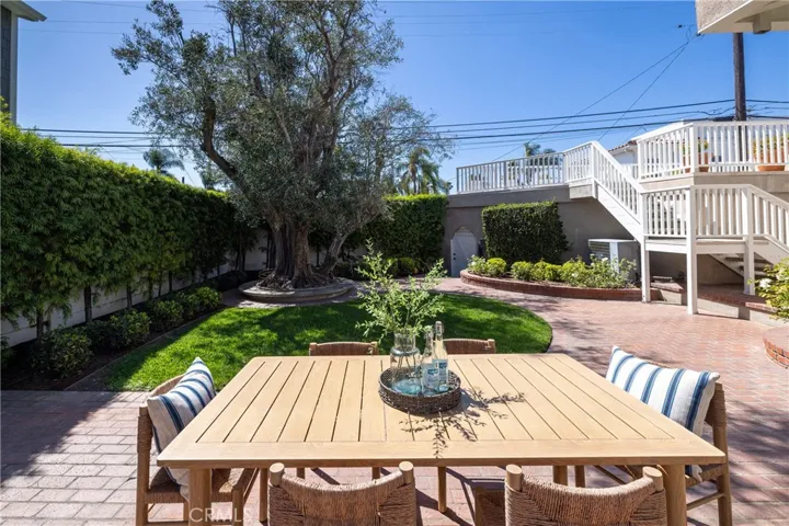 241 Bay Shore, Long Beach, California 90803