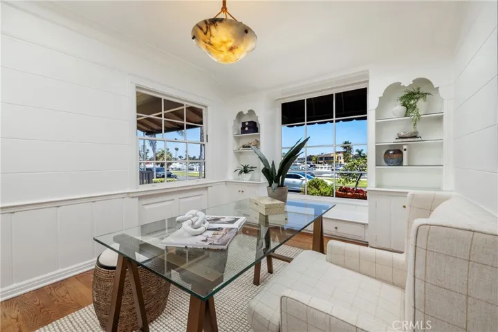 241 Bay Shore, Long Beach, California 90803