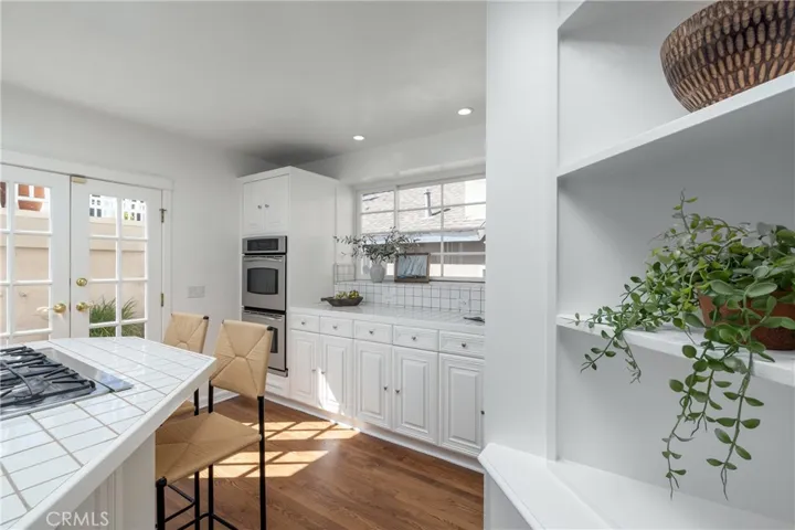 241 Bay Shore, Long Beach, California 90803