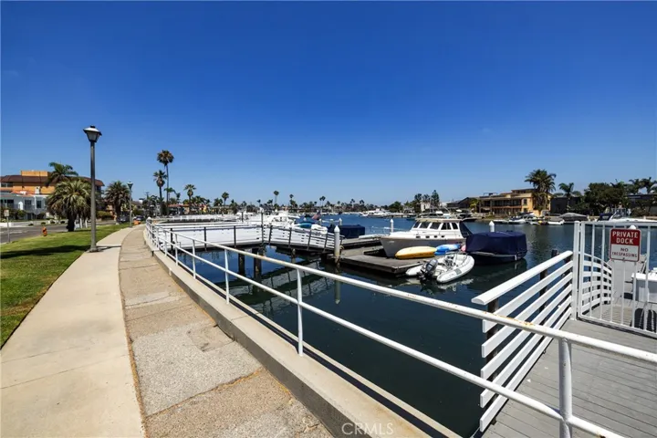 241 Bay Shore, Long Beach, California 90803