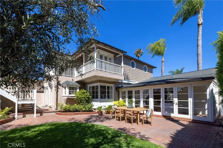241 Bay Shore, Long Beach, California 90803