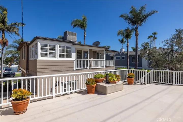 241 Bay Shore, Long Beach, California 90803
