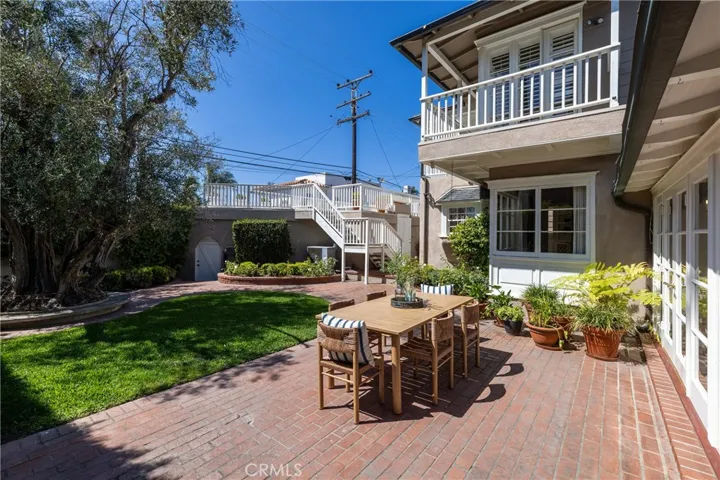 241 Bay Shore, Long Beach, California 90803