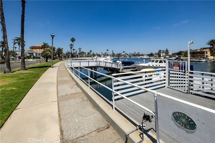 241 Bay Shore, Long Beach, California 90803