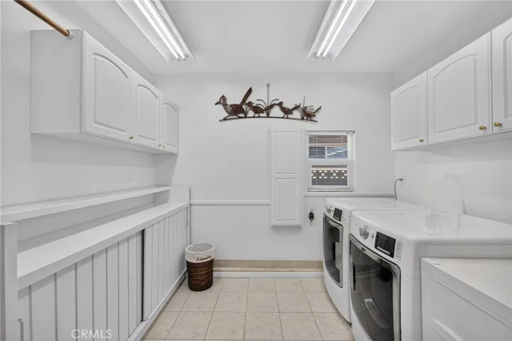 1400 W Mayberry, Hemet, California 92543