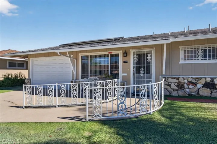 1400 W Mayberry, Hemet, California 92543