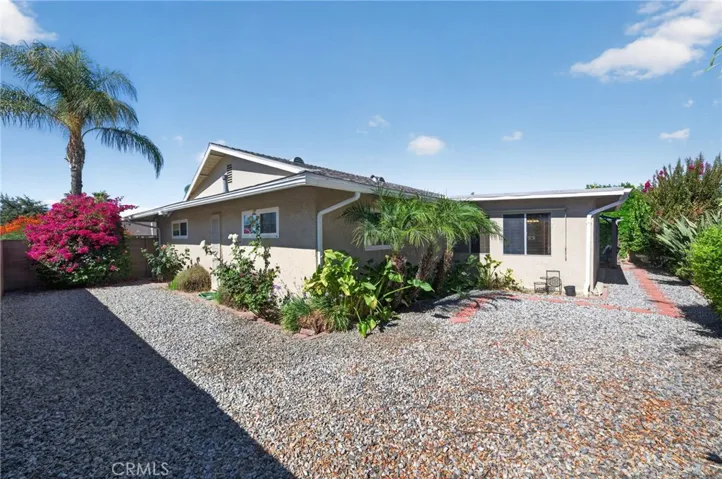 1400 W Mayberry, Hemet, California 92543
