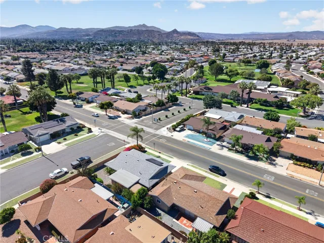 1400 W Mayberry, Hemet, California 92543