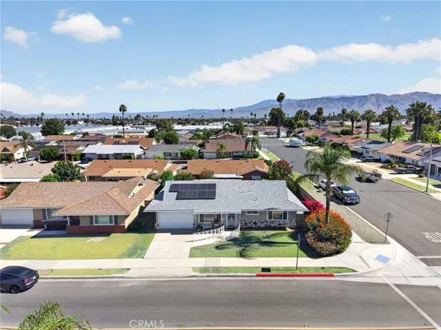 1400 W Mayberry, Hemet, California 92543