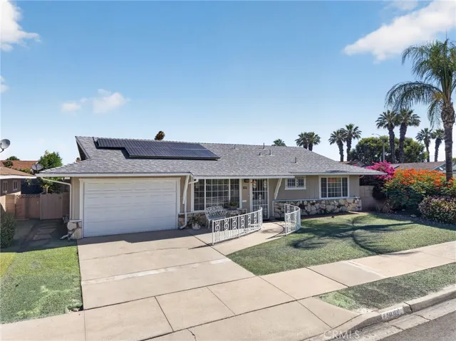 1400 W Mayberry, Hemet, California 92543